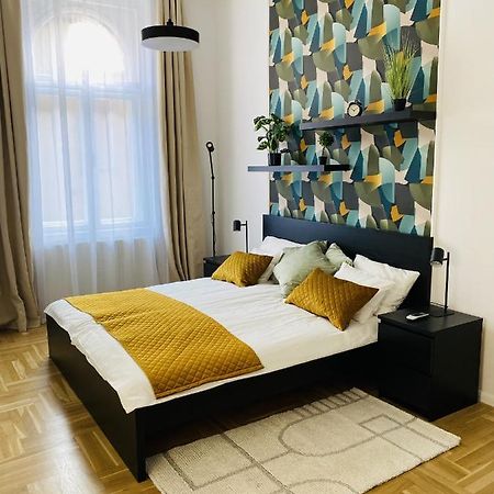 Birdie 3-Bdr Apartment Budapest Exterior foto